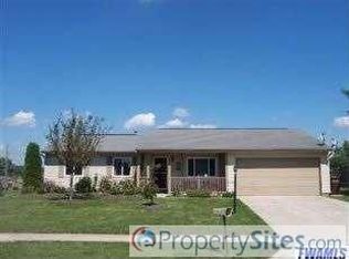6707 Hunters Glen Dr, Fort Wayne, IN 46835