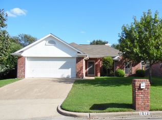 1912 Real Dr, Woodway, TX 76712