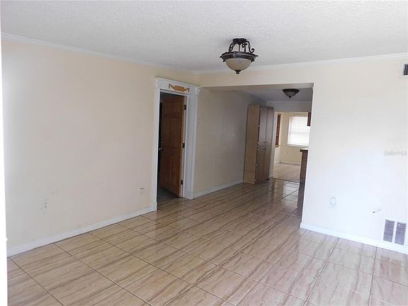3rd image of 4542 Belfast Dr