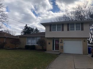 133 Cranwood Dr, West Seneca, NY 14224