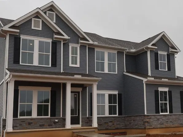 5785 Lawrence St E, Allen Township, PA 18017