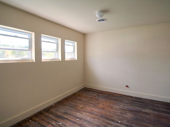 4th image of 501 10th St