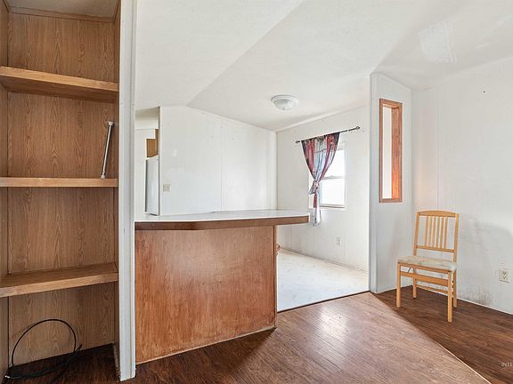 3rd image of 33 Manor Dr #24
