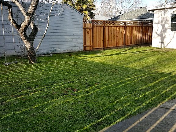 2nd image of 325 N 11th St