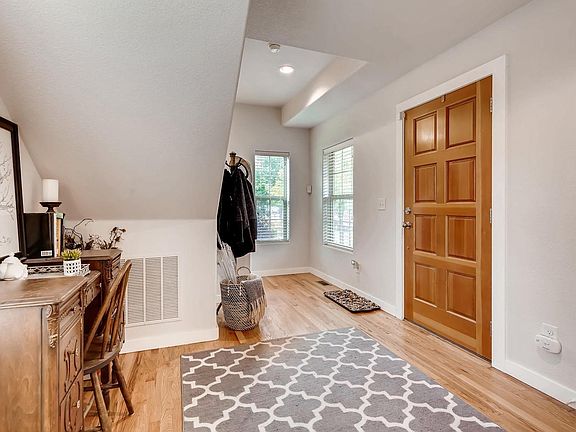 2nd image of 2270 N Valentia St