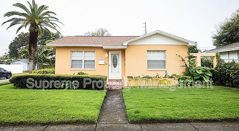 1st image of 1300 13th Ave S