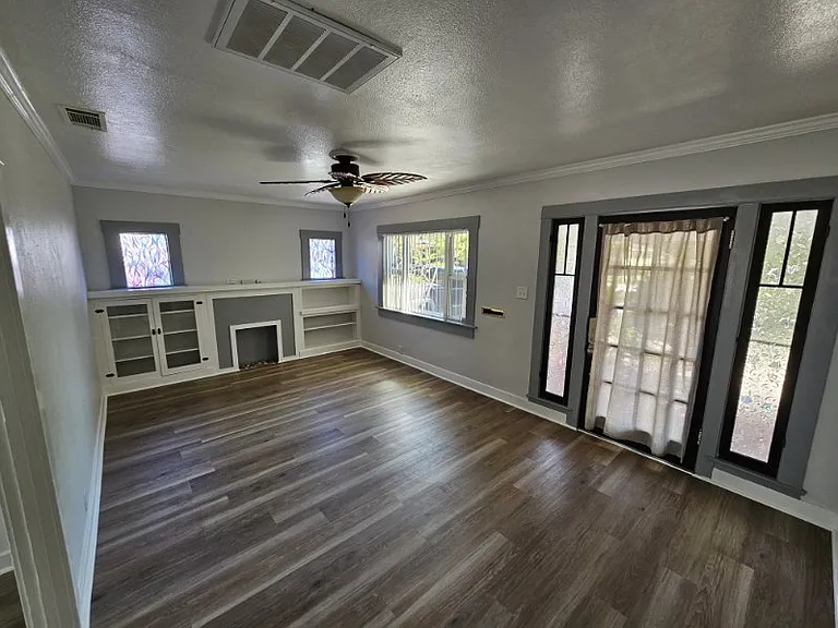 4359 Elmwood Ct — Photo 7