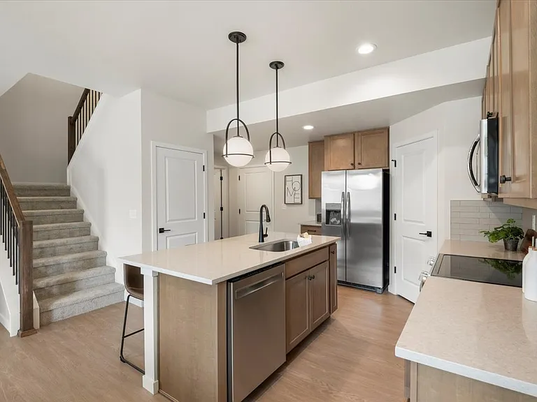 2440 Brookstone Dr #C — Photo 8