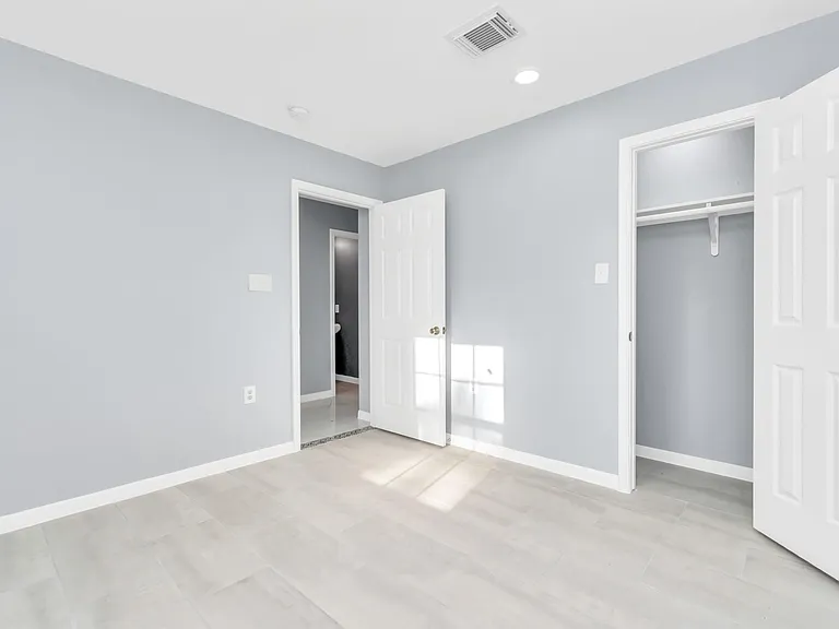 2826 W FM 1462 — Photo 30