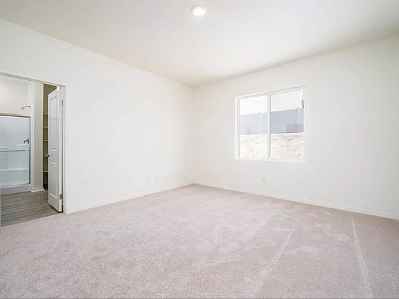 4th image of 16802 Desert Willow St