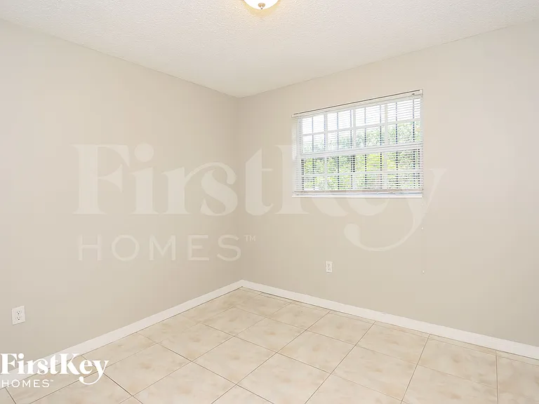 3410 NW 203rd St — Photo 12