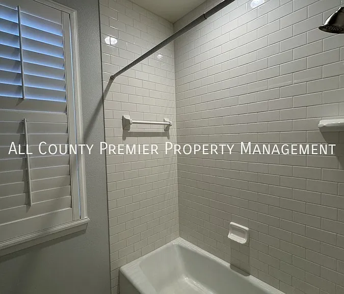 203 Spalding Way — Photo 25