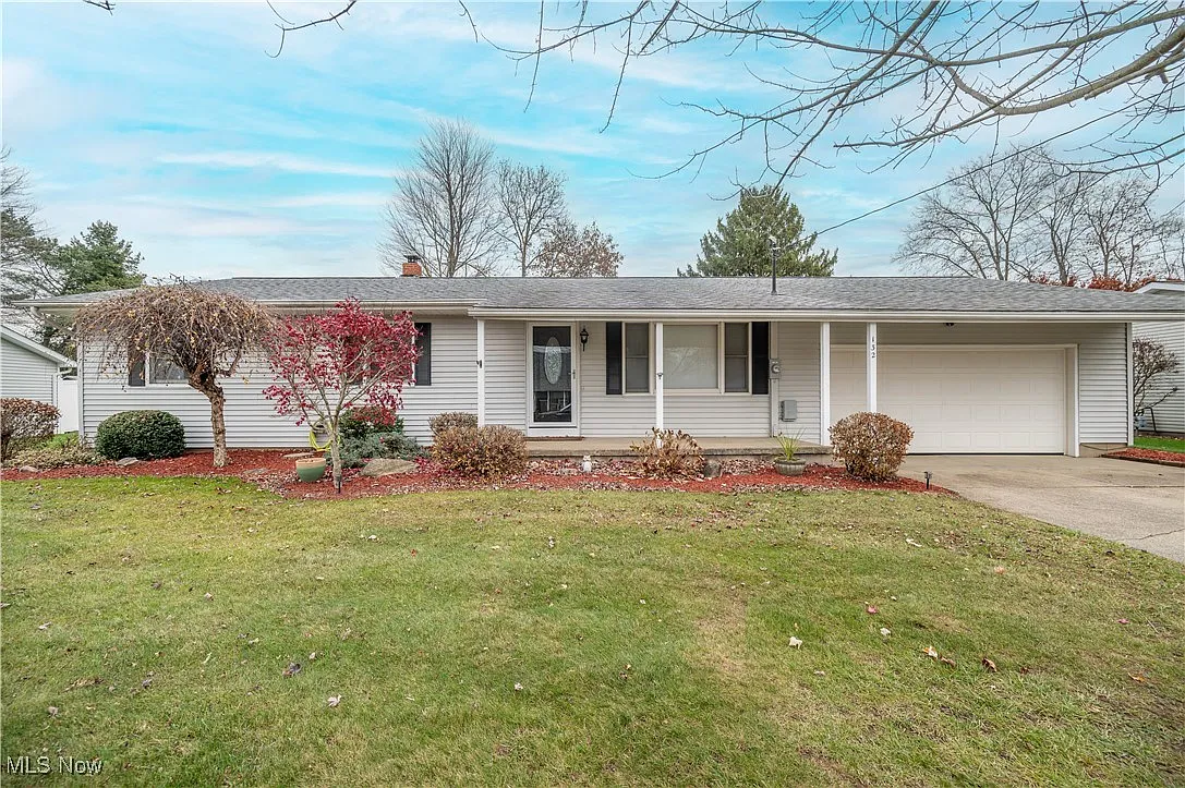 132 S Colonial Dr photo 1