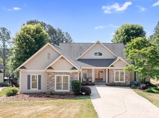 7274 Woodside Ct, Denver, NC 28037