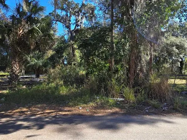 Center St #13, Crescent City, FL 32112