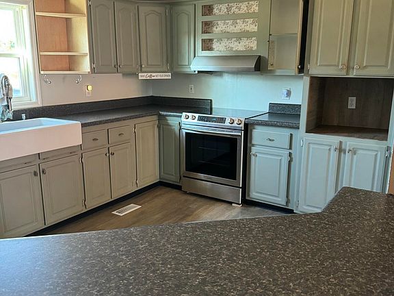 5th image of 115 Windward Drive