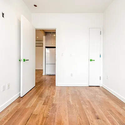 Rented by Nooklyn NYC LLC | media 70