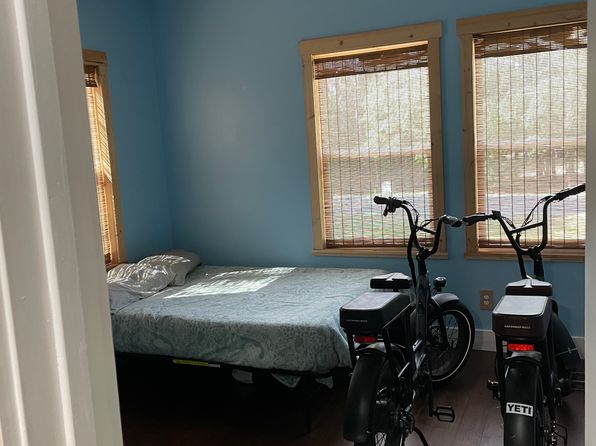 340 Whitestocking Ext