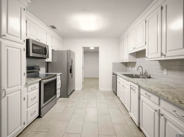 422 Bonnie Jean Dr, Baton Rouge, LA 70819
