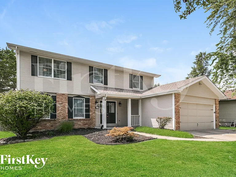 721 Cedar Glen Dr — Photo 2