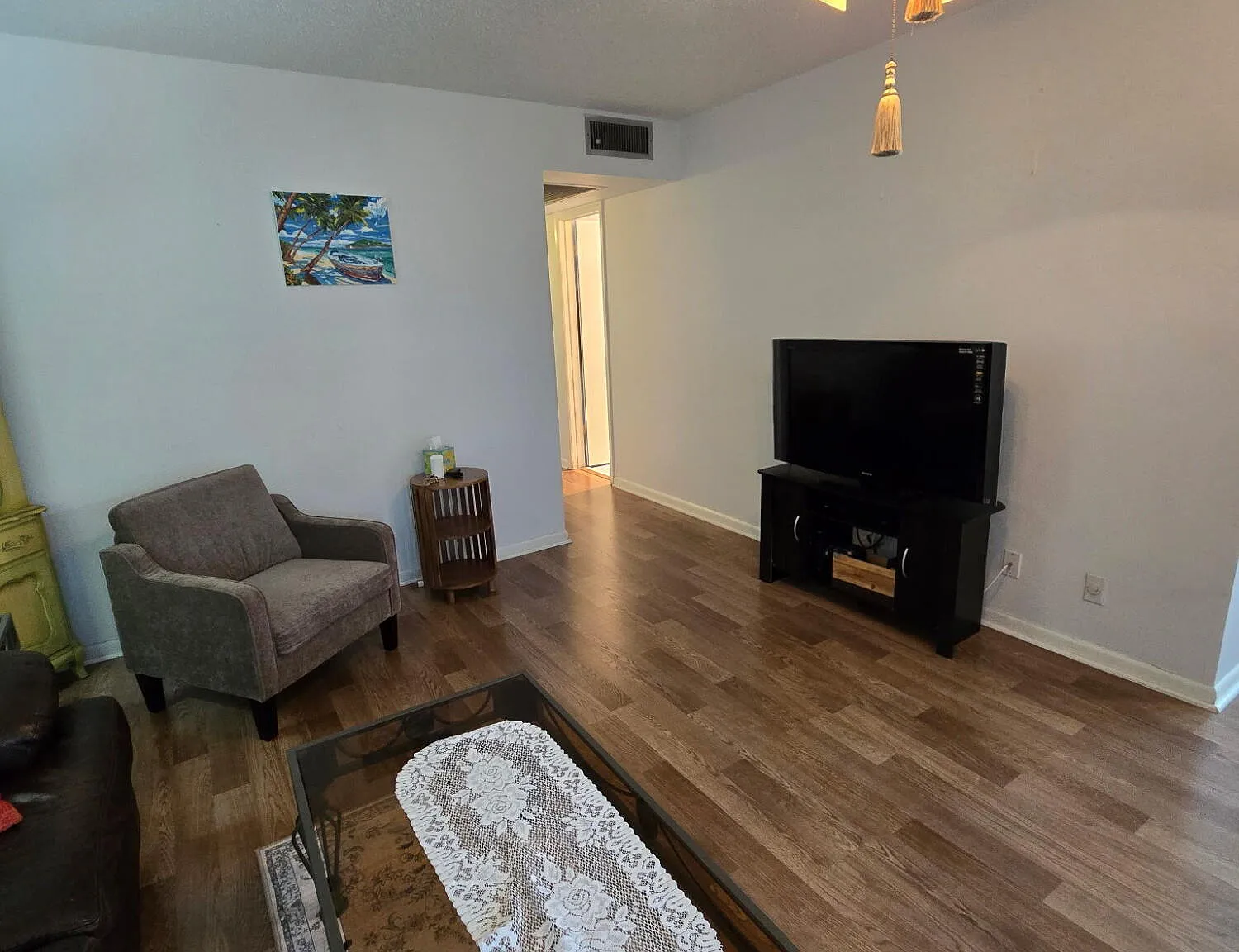 2 bed, 1.5 bath, 820 sqft, $3,000 — Photo 3