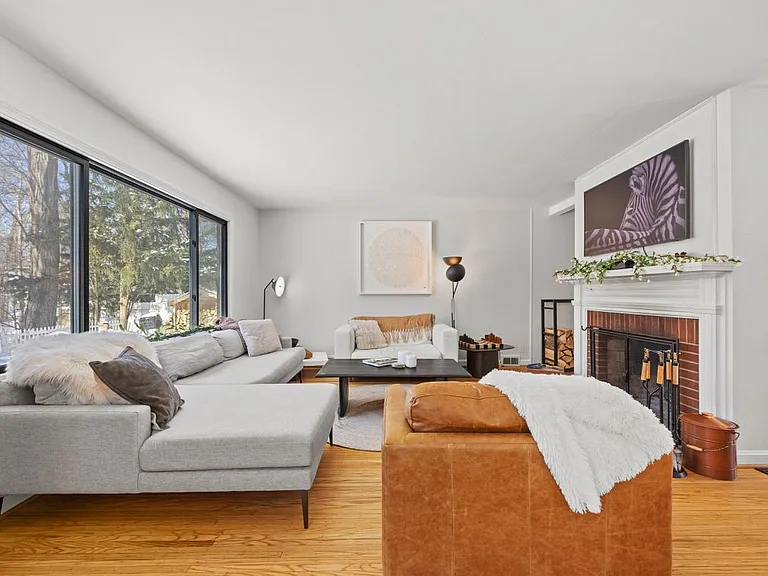 25 Brookwood Rd #HOUSE — Photo 11