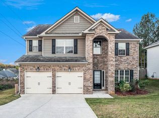 3891 Village Crossing Ln, Ellenwood, GA 30294