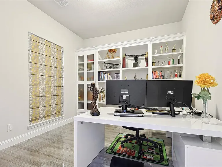 5012 Engleswood Trl — Photo 5
