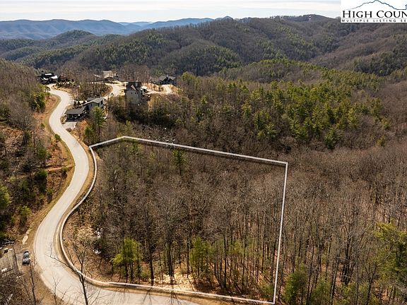 3rd image of 1255 Reynolds Parkway