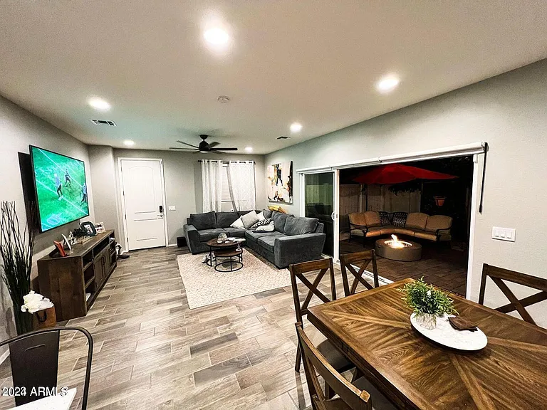 13820 N 7th Way — Photo 3