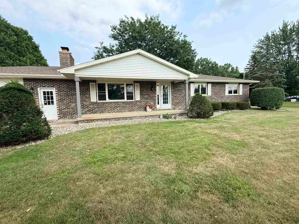 4916 Lone Rd, Freeland, MI 48623