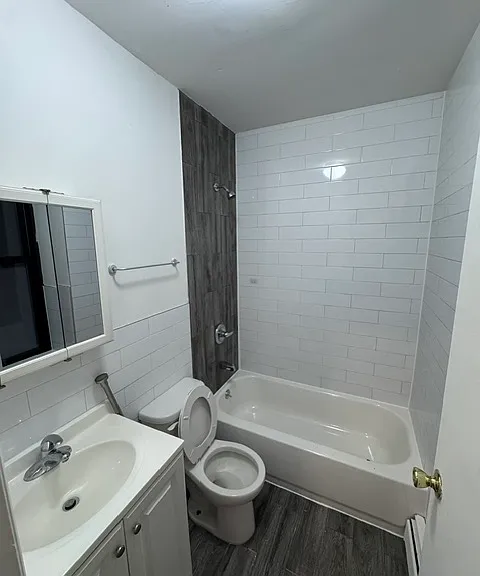 540 E 6th St #1B — Photo 6