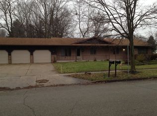 1157 N Hampton Dr NE, Grand Rapids, MI 49505