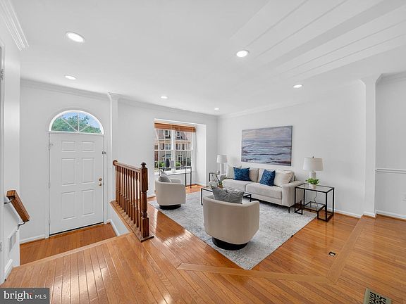 4th image of 8730 Stone Hill Pl