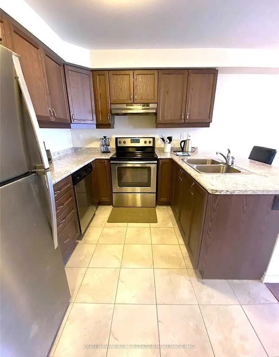 3 bed, $2,950 — Photo 4