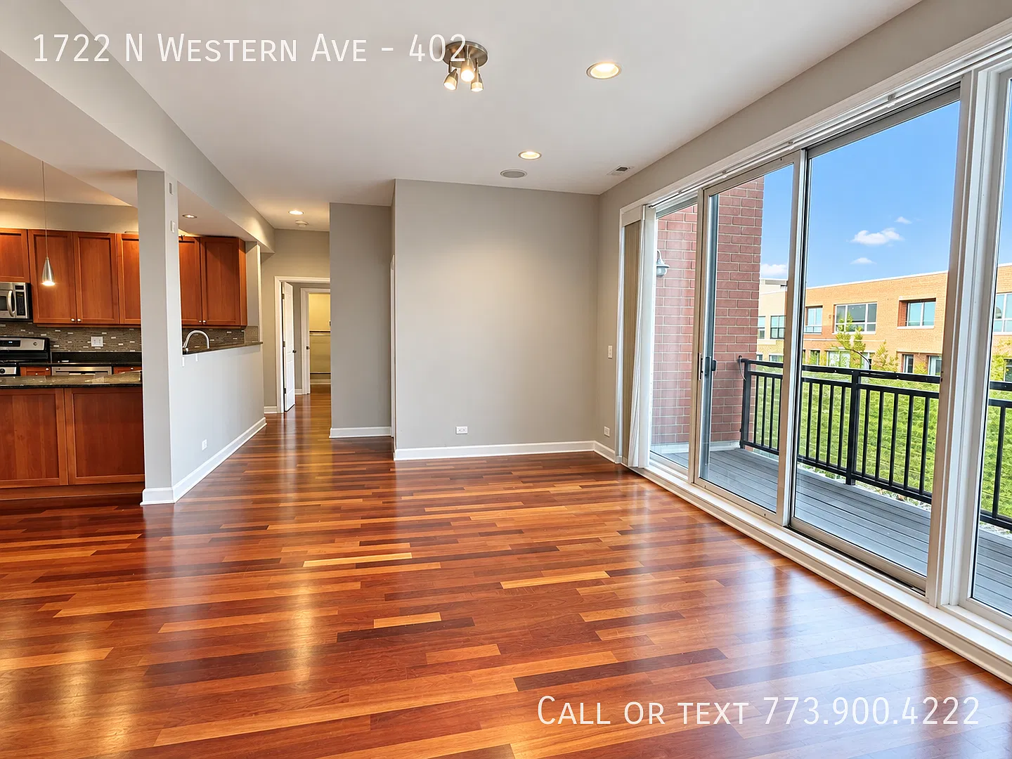 Bucktown/Wicker Park 2 bed 2 bath with garage parking, fiber internet and in unit laundry included — Photo 3