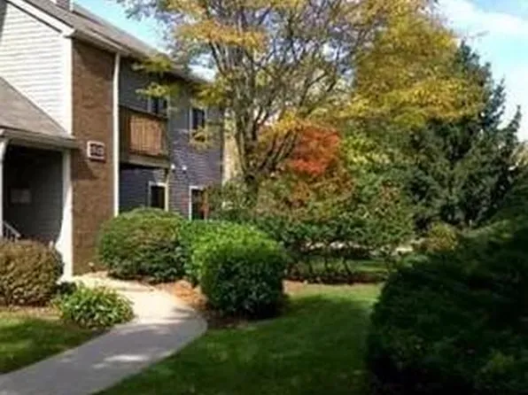 5219 Ravens Crest Dr, Plainsboro, NJ 08536