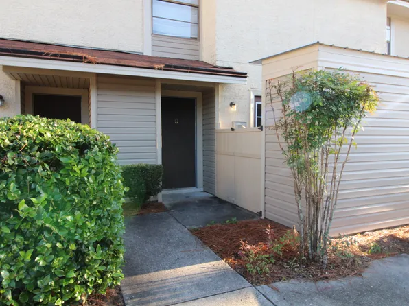 901 Olmstead Dr APT 26D, Hinesville, GA 31313