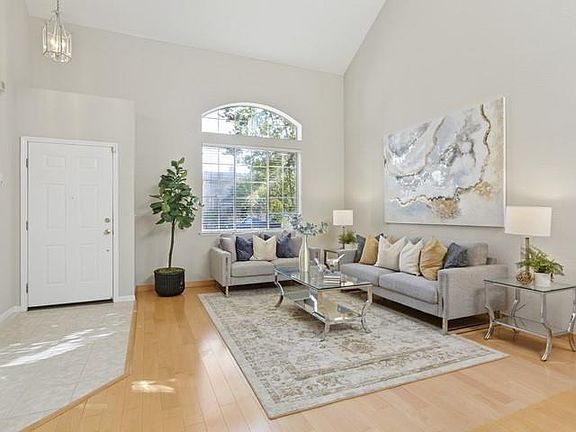5th image of 1017 Woodpark Ct