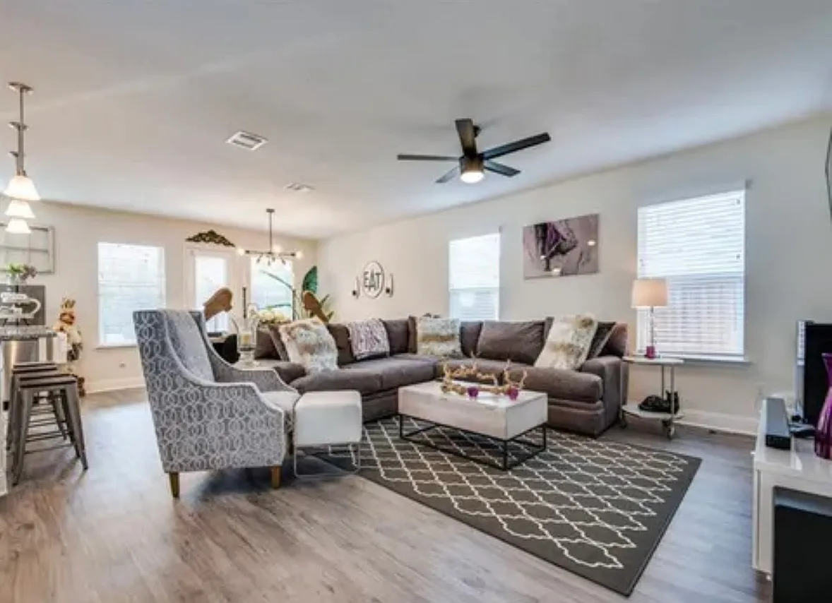 3 bed, 1771 sqft, $2,250 — Photo 4