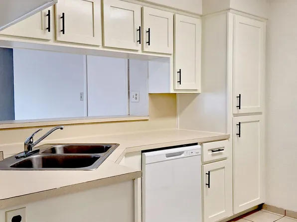4701 N 11th St APT 4, McAllen, TX 78504