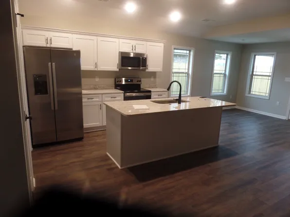 324 Colchester Dr, Jonesboro, AR 72401