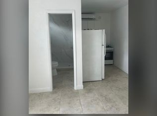 294 W 30th St, Hialeah, FL 33012