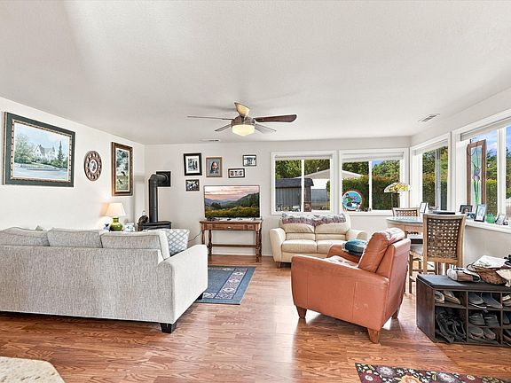 5th image of 125 Penny Ln