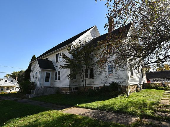 5th image of 417 W 2nd St