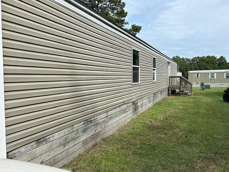 3 bed, 2.0 bath, $1,100 — Photo 2