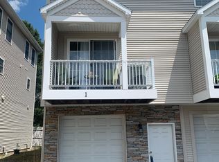 1 Willow Ridge Dr #1, Morgantown, WV 26505