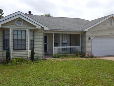 2040 Burjonik Dr, Navarre, FL, 32566