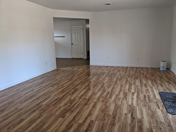 4th image of 207 Rachel Dr