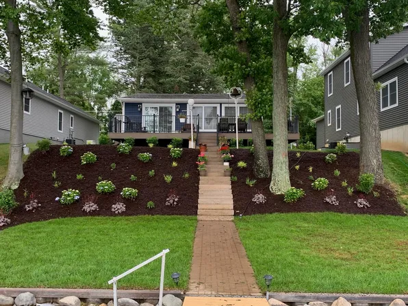 30812 Polk Rd, Dowagiac, MI 49047